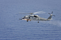 [ẢNH] Trực thăng săn ngầm đáng sợ MH-60R Sea Hawk của tàu sân bay Mỹ