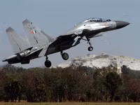 [ẢNH] Tiêm kích Pakistan bất ngờ tấn công dữ dội, Ấn Độ dồn Su-30MKI về sát biên giới