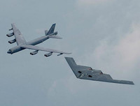 [ẢNH] Mỹ điều B-52 sẵn sàng ném bom rải thảm nếu đối phương tiếp cận xác F-35A Nhật Bản