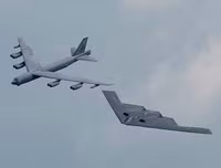 [ẢNH] Mỹ điều B-52 sẵn sàng ném bom rải thảm nếu đối phương tiếp cận xác F-35A Nhật Bản