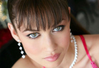 [ẢNH] Sao nữ ‘James Bond’ nổi tiếng nhiễm Covid-19