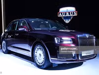 [ẢNH] Nếu có tiền, bạn có thể mua siêu xe gần tương tự như của tổng thống Putin