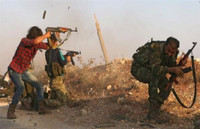 [ẢNH] Giao tranh dữ dội giữa nhiều lực lượng trên khắp miền Bắc Syria