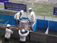 Trình diễn xử lý nước sông Tô Lịch bằng công nghệ Nano - Bioreactor