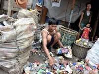 [ẢNH] Cận cảnh cuộc sống vất vả mưu sinh tại bãi rác lớn nhất thế giới