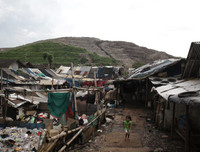 [ẢNH] Cận cảnh cuộc sống vất vả mưu sinh tại bãi rác lớn nhất thế giới