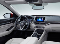 Nissan Altima thế hệ mới: Thiết kế mới mẻ, công nghệ hiện đại