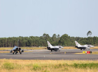 [ẢNH] 'Chiến đấu cơ' đắt hơn F-35A Mỹ tiếp tục đổ về Trung Đông