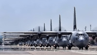 [ẢNH] ‘Lực sĩ’ C-130J Super Hercules ‘ngã sấp mặt’ ngay khi chuẩn bị cất cánh