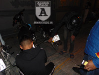 [ẢNH] Điều 'lạ', thú vị tại chốt 141 trong đêm người Hà Nội ăn mừng chiến thắng trước UAE