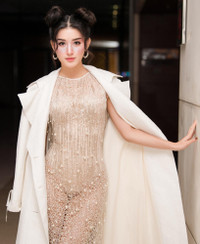 Á hậu Huyền My mặc xuyên thấu 