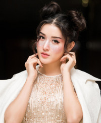 Á hậu Huyền My mặc xuyên thấu 