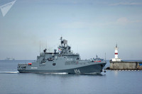 [ẢNH] Nga điều chiến hạm mang tên lửa Kalibr tới Biển Azov, Ukraine lo lắng ra mặt