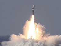 [ẢNH] Từ lòng đại dương, Mỹ thử siêu tên lửa hạt nhân với nâng cấp đáng sợ