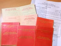 Nữ cảnh sát cơ động 6 lần trao tặng 