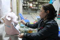 Lợn đất Bát Tràng rộn ràng đón xuân