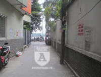 Đổ xăng, phóng hỏa để trả thù ở phố Mai Anh Tuấn: Chủ nhà may mắn thoát nạn thế nào?