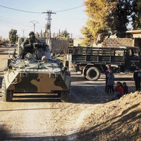 [ẢNH] Nga dùng xe tăng để mở đường nếu Mỹ tiếp tục chặn đoàn tuần tra?