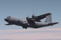 [ẢNH] Máy bay C-130H của Mỹ đâm vào tường ở Iraq