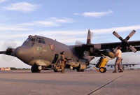 [ẢNH] Máy bay C-130H của Mỹ đâm vào tường ở Iraq