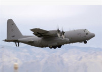 [ẢNH] Máy bay C-130H của Mỹ đâm vào tường ở Iraq