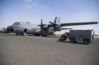 [ẢNH] Máy bay C-130H của Mỹ đâm vào tường ở Iraq