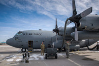 [ẢNH] Máy bay C-130H của Mỹ đâm vào tường ở Iraq