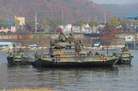 [ẢNH] Không chỉ Ukraine, chính Nga cũng đem quốc bảo T-80 để mang đi gán nợ cho đồng minh Mỹ