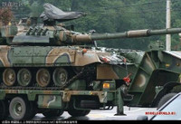 [ẢNH] Không chỉ Ukraine, chính Nga cũng đem quốc bảo T-80 để mang đi gán nợ cho đồng minh Mỹ