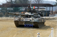 [ẢNH] Không chỉ Ukraine, chính Nga cũng đem quốc bảo T-80 để mang đi gán nợ cho đồng minh Mỹ