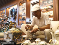 [Ảnh] Ngắm bộ sưu tập gần 400 chiếc đồng hồ cổ độc đáo ở Hà Nội