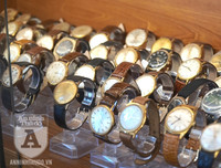 [Ảnh] Ngắm bộ sưu tập gần 400 chiếc đồng hồ cổ độc đáo ở Hà Nội