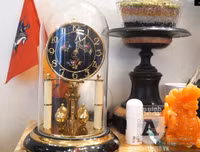 [Ảnh] Ngắm bộ sưu tập gần 400 chiếc đồng hồ cổ độc đáo ở Hà Nội