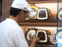 [Ảnh] Ngắm bộ sưu tập gần 400 chiếc đồng hồ cổ độc đáo ở Hà Nội
