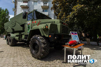 [ẢNH] Dân quân miền Đông dùng vũ khí mạnh sau bom hạt nhân đối đầu quân đội Ukraine