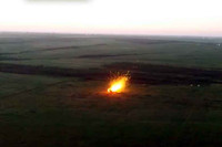 [ẢNH] Dân quân miền Đông dùng vũ khí mạnh sau bom hạt nhân đối đầu quân đội Ukraine