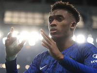 8 nhân vật bóng đá nổi tiếng nhất nhiễm Covid-19