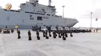 [ẢNH] Tàu sân bay Mistral của Ai Cập mang đầy trực thăng tấn công hiện đại tới Libya tham chiến