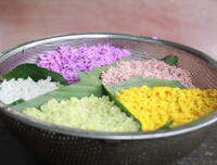 Xôi ngũ sắc: Đặc sản bắt mắt của núi rừng Tây Bắc