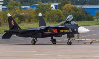 [ẢNH] Hạn chế về vật liệu chế tạo khiến Su-47 Nga 