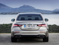 [ẢNH] Mercedes-Benz E-Class 2020: Trẻ hóa và hiện đại hơn