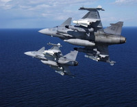 [ẢNH] Chỉ có ở Thụy Điển: JAS-39 ném bom GBU-12 để... chữa cháy rừng