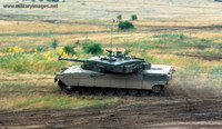 Không phải T-90 hay Leopard, đây mới là xe tăng 
