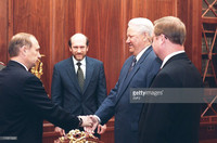 [ẢNH] Chân dung người chắp cánh cho Vladimir Putin trở thành Tổng thống Nga vĩ đại