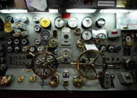 [ẢNH] Siêu tàu sân bay Mỹ rút đi mang theo hơn 100 máy bay VNCH tháng 4-1975