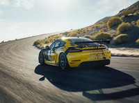 [ẢNH] Mãn nhãn với đẳng cấp xe đua Porsche 718 Cayman GT4 Clubsport
