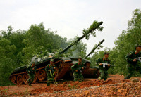 [ẢNH] Ít ai biết xe tăng húc đổ cổng Dinh Độc Lập không phải là vũ khí do Liên Xô sản xuất