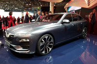 [ẢNH] VinFast Lux A2.0 ra mắt Việt Nam gây hưng phấn khi hạ sốc còn 800 triệu đợt đầu