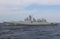 [ẢNH] Biên đội 3 tàu chiến Nga tạo gọng kìm áp đảo nhóm tấn công tàu sân bay Pháp