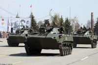 [ẢNH] Thiết giáp BMD-2 của Nga vỡ vụn khi thả dù hỏng từ máy bay